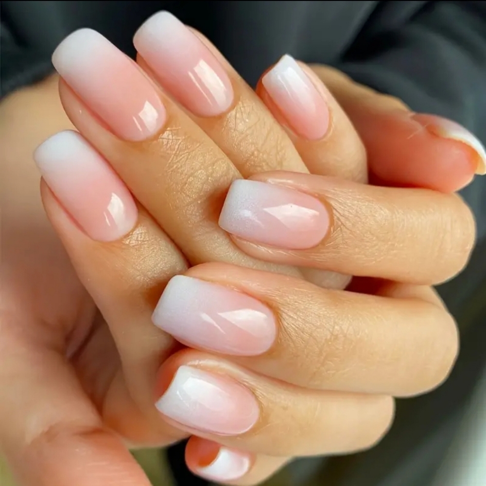 2/$30 NATURAL GEL FRENCH MED 💅NAILS glue on press on SALON QUALITY